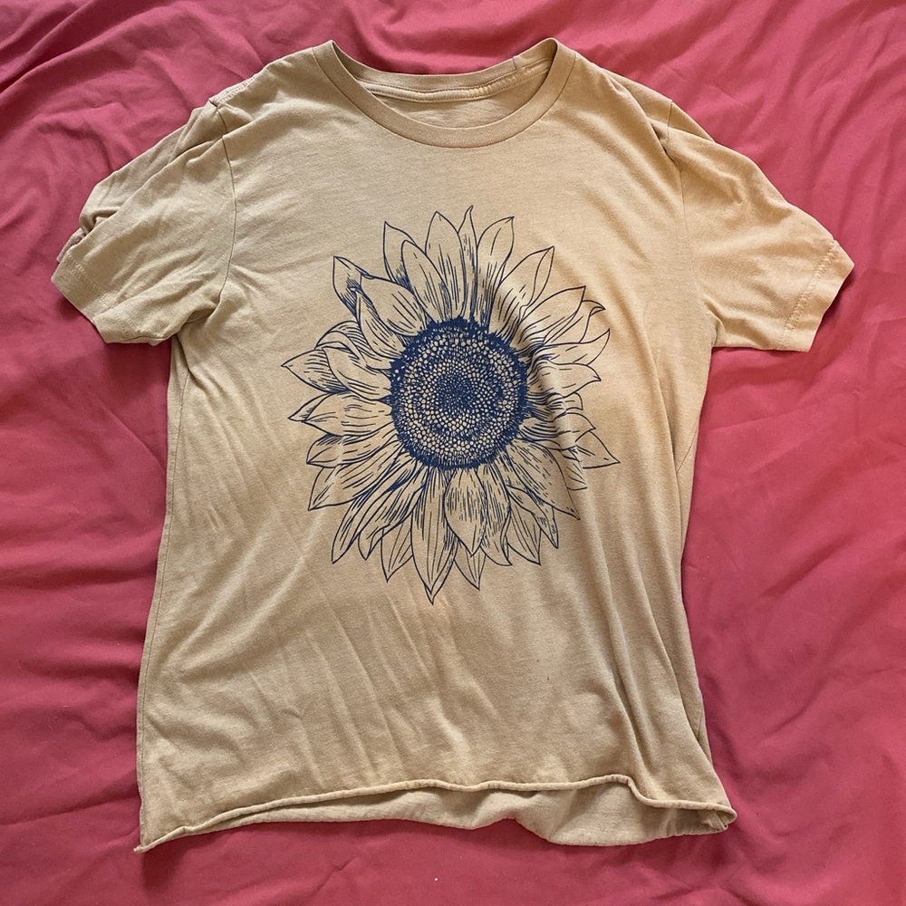 Sunflower Graphic T-Shirt